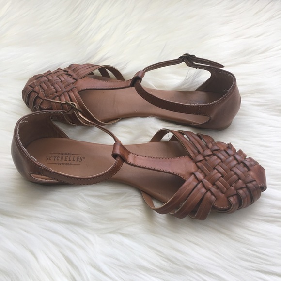 woven sandals closed toe